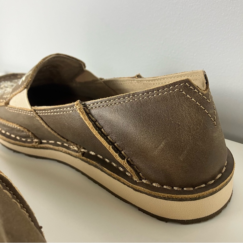 Ariat Floral Cruiser W 7.5 Brown Leather Slip On Shoes Embroidered Boho Western - Picture 11 of 16
